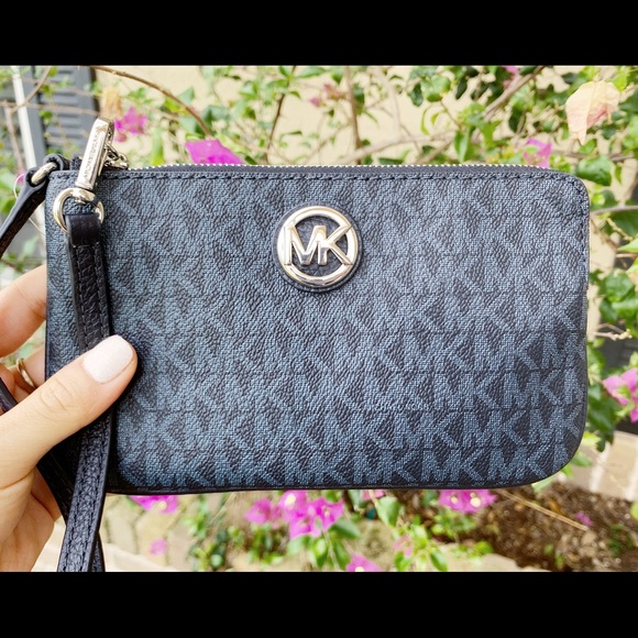 Michael Kors Handbags - NWT Michael Kors Fulton Large Wristlet Blue MK